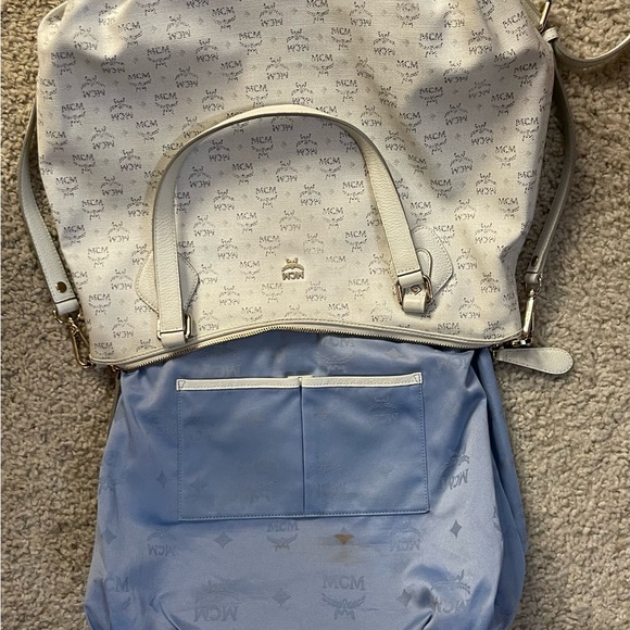 EUC MCM white leather shoulder bag crossbody purse - Picture 12 of 14